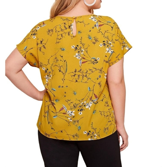 SHEIN Boho All Over Print Round Neck Blouse - Picture 4 of 4